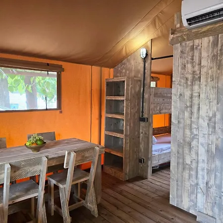 Costa Dorada Tienda Lua Роскошный шатер Кане-де-Мар