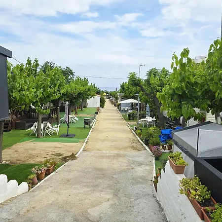 Costa Dorada Tienda Lua * カネット・デ・マール